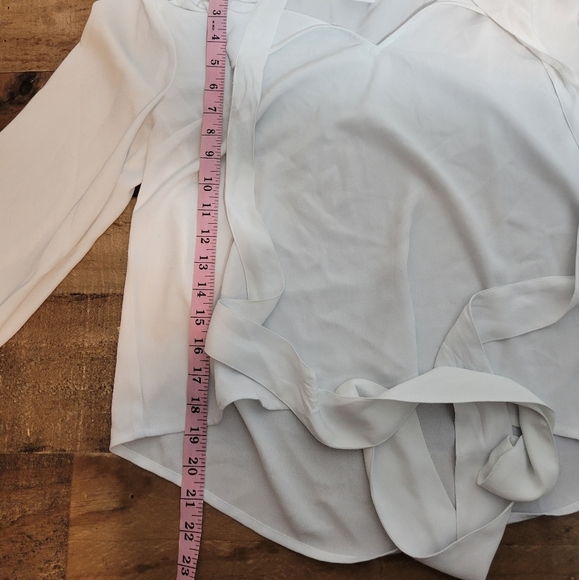 NWOT 8 Foxiedot White Tie Front Neckline Blouse - Picture 3 of 6